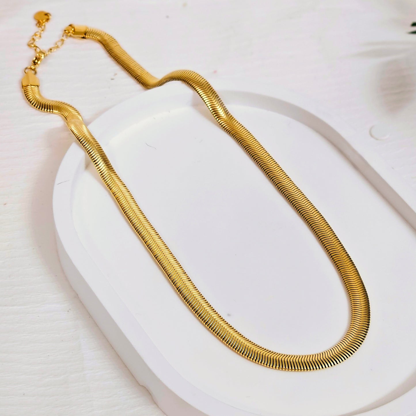 Flat Soft Thick Chain - Gold