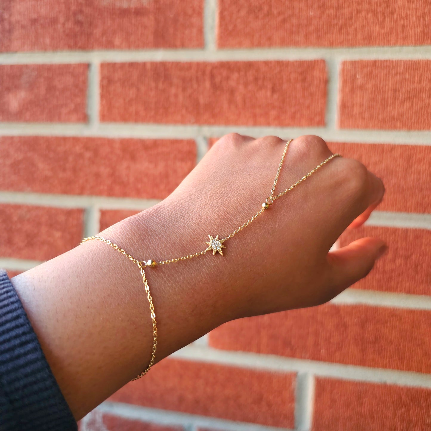 North Star Hand Chain - Gold