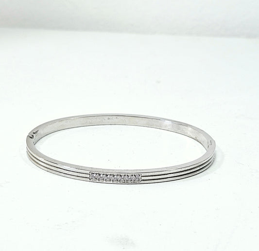 Stoned Gem Snap Cuff Silver