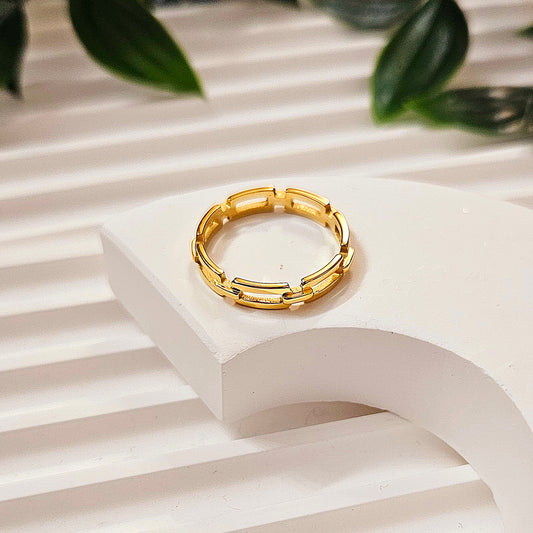 Intertwined Paperclip - Ring