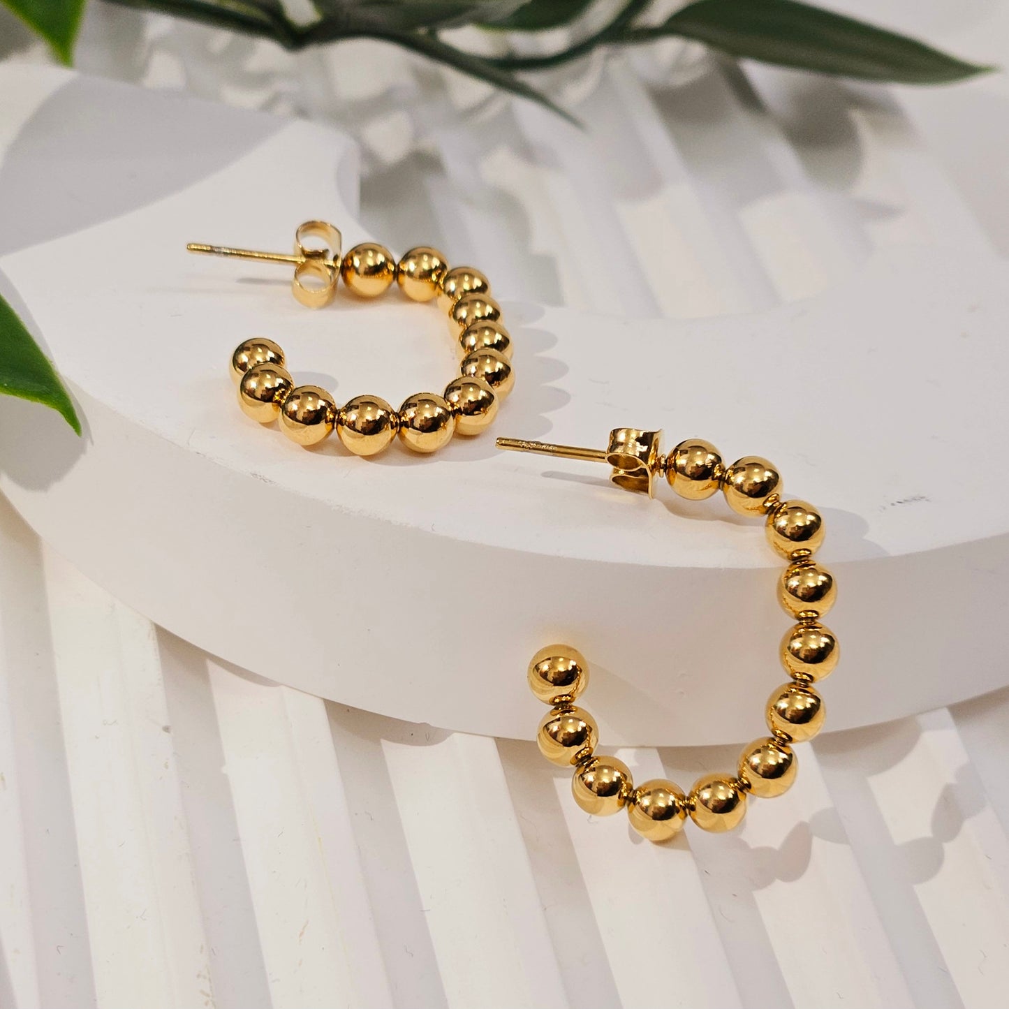 Bubble C Earrings - Gold