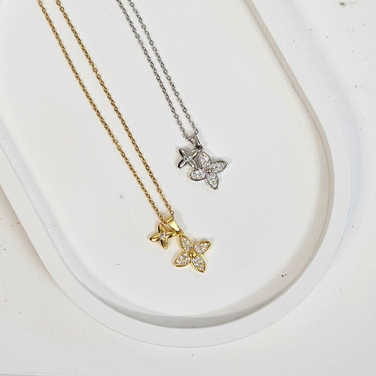 Overlapping Flower Necklace - Silver or Gold
