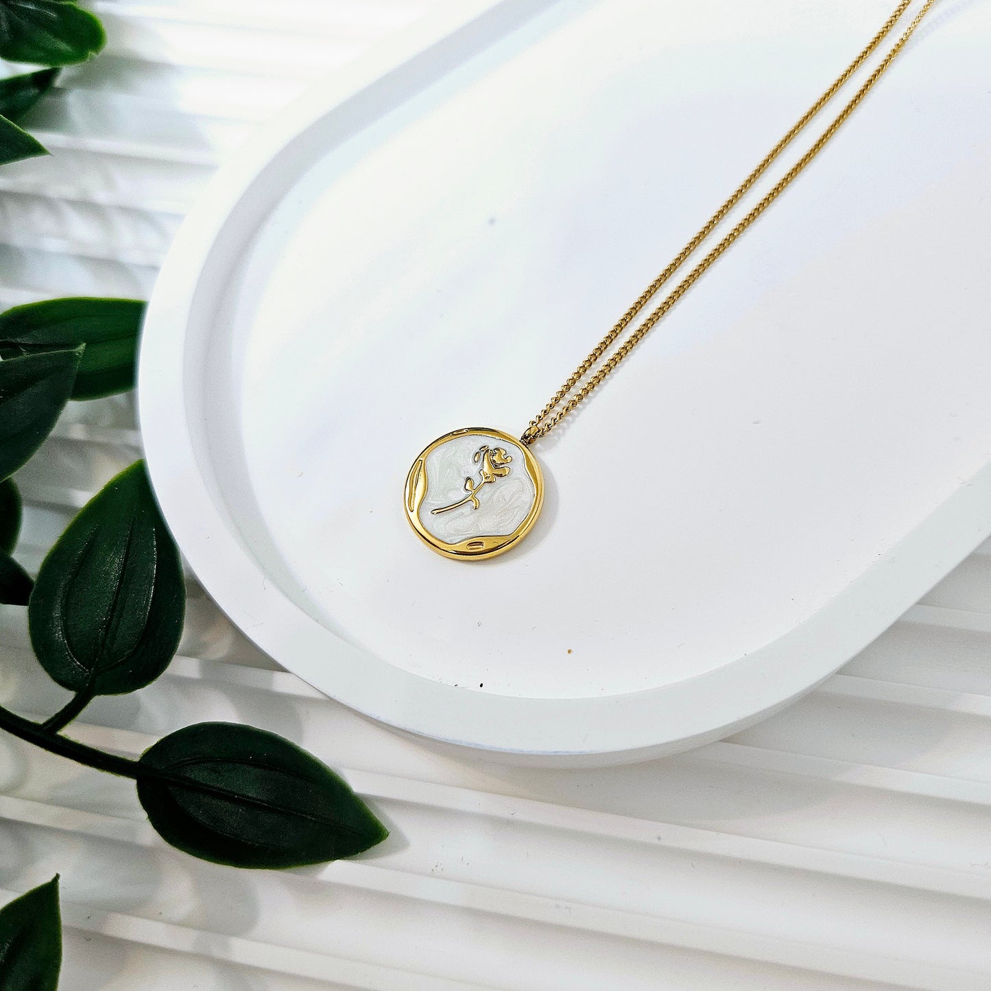 White Shell Rose Necklace