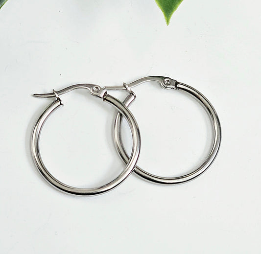 Classic Hoop Earrings - Medium, Silver